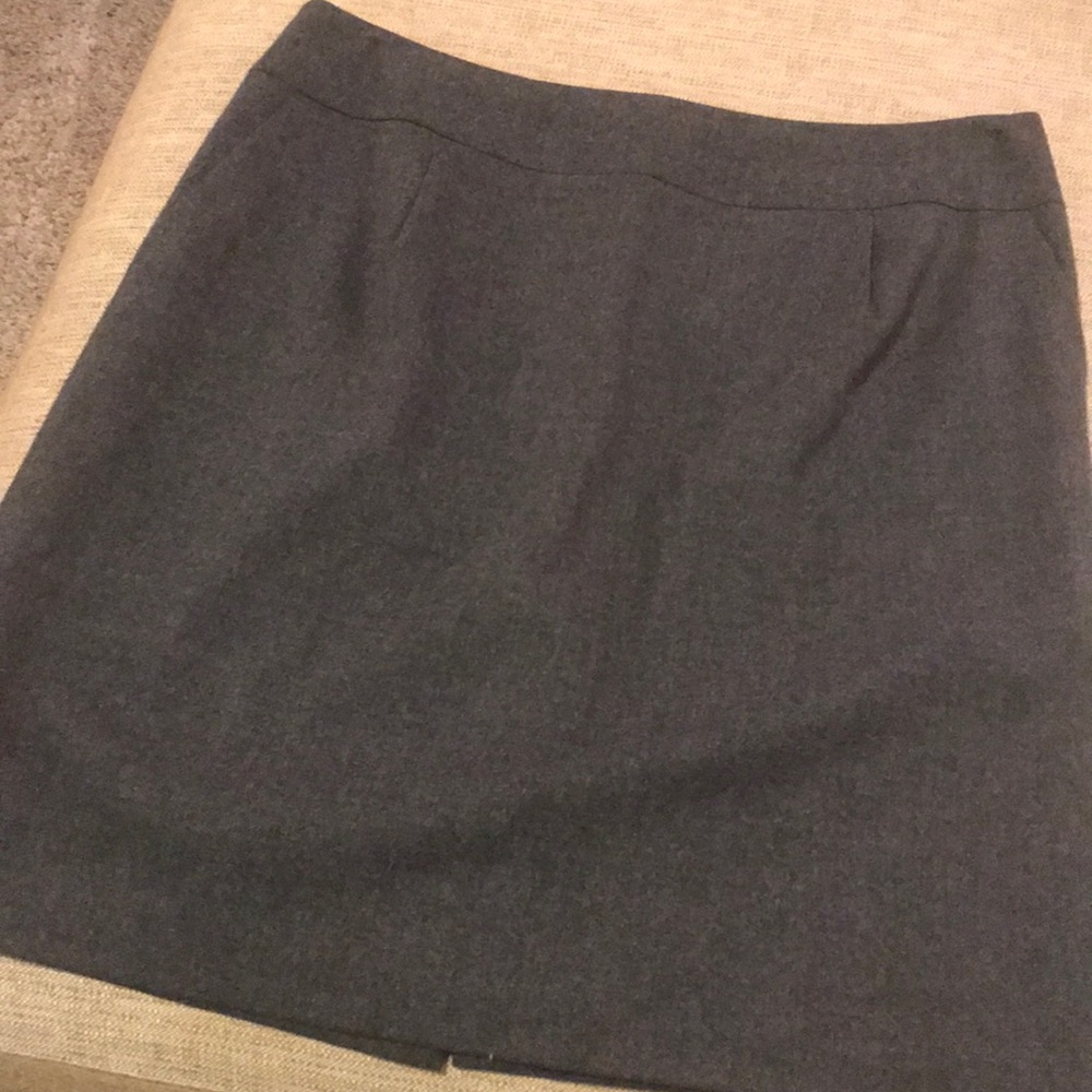 Talbots skirt with pockets!